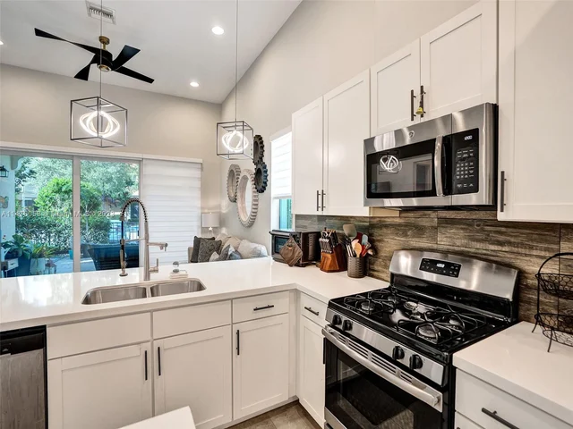 2955 NW 124th Way # 2955, Sunrise FL 33323