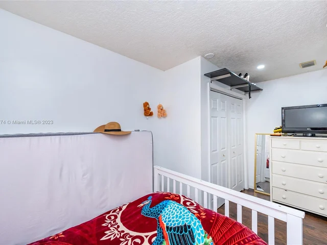 1762 NW 2nd Ave, Homestead FL 33030