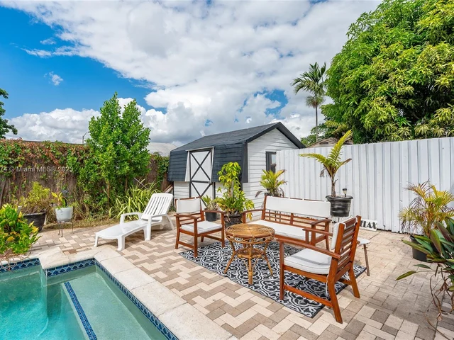 1762 NW 2nd Ave, Homestead FL 33030