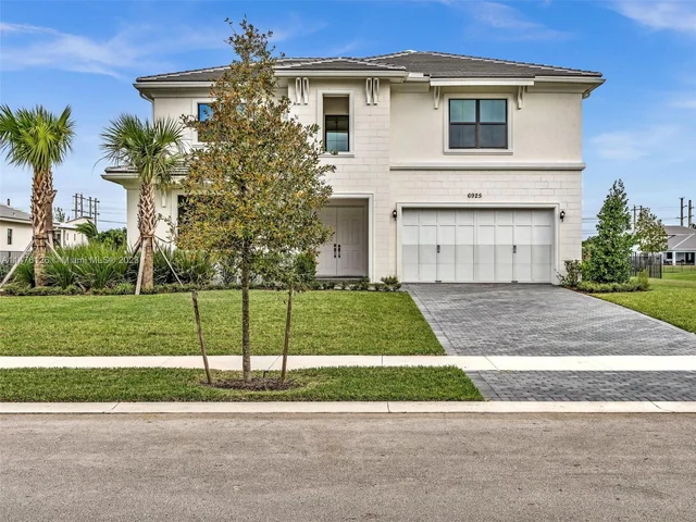 6925 S Stillwater Shores, Davie FL 33314