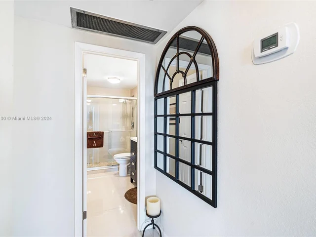 500 Bayview Dr # 731, Sunny Isles Beach FL 33160