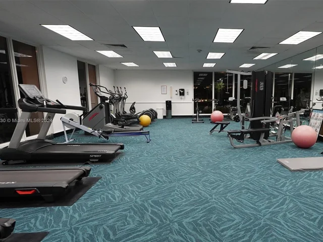 500 Bayview Dr # 731, Sunny Isles Beach FL 33160