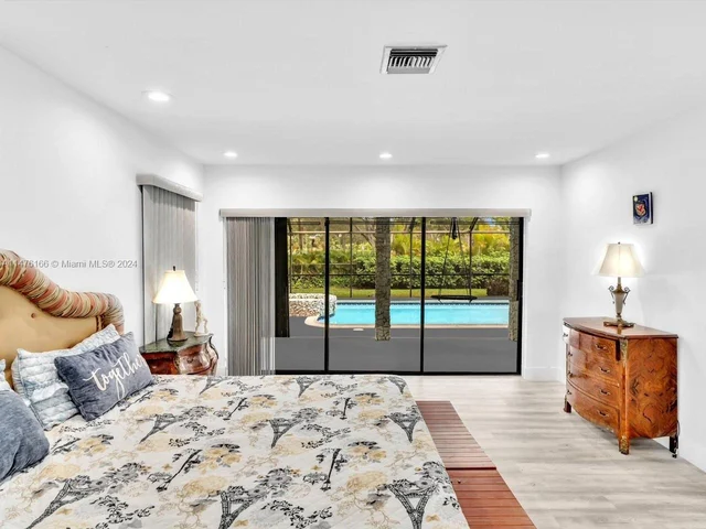 620 Sea Turtle Way, Plantation FL 33324