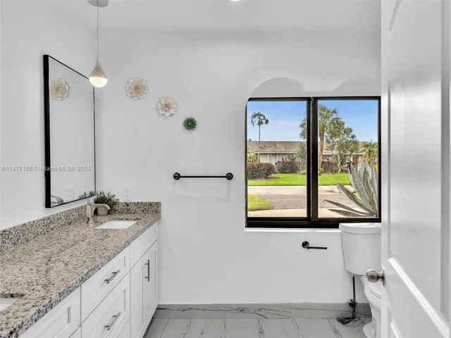 620 Sea Turtle Way, Plantation FL 33324