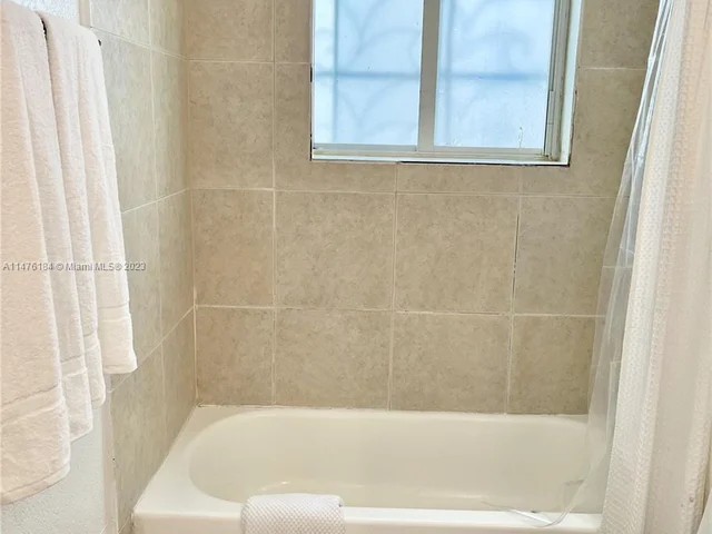 1524 Lenox Ave # 5, Miami Beach FL 33139