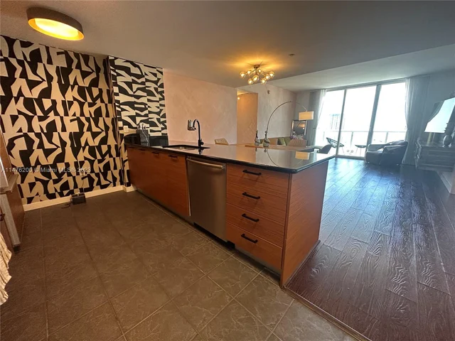 50 Biscayne Blvd # 4311, Miami FL 33132