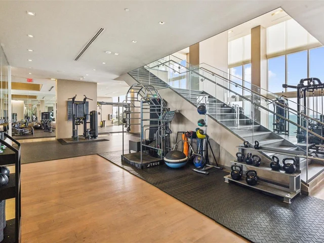 1830 S Ocean Dr # 4102, Hallandale Beach FL 33009