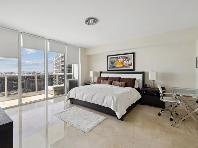 1830 S Ocean Dr # 4102, Hallandale Beach FL 33009