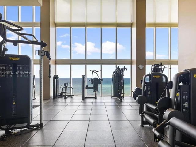 1830 S Ocean Dr # 4102, Hallandale Beach FL 33009