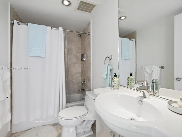 1830 S Ocean Dr # 4102, Hallandale Beach FL 33009