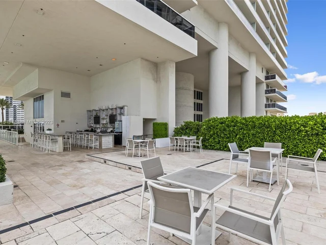 1830 S Ocean Dr # 4102, Hallandale Beach FL 33009