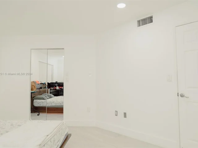 9443 Fontainebleau Blvd # 105, Miami FL 33172