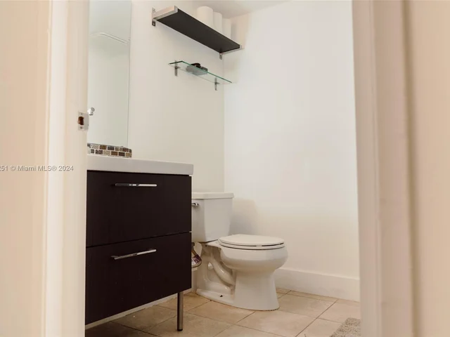 9443 Fontainebleau Blvd # 105, Miami FL 33172