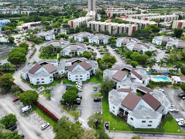 9443 Fontainebleau Blvd # 105, Miami FL 33172