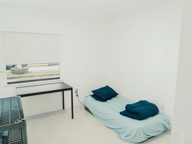 9443 Fontainebleau Blvd # 105, Miami FL 33172