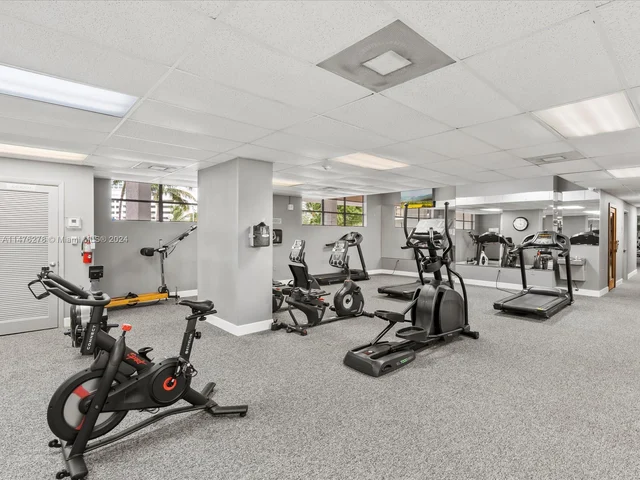 200 Leslie Dr # 329, Hallandale Beach FL 33009