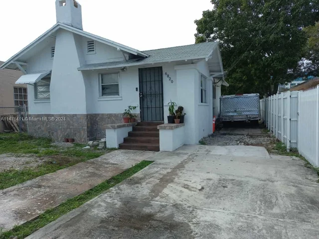 6820 NW 6th Ave, Miami FL 33150