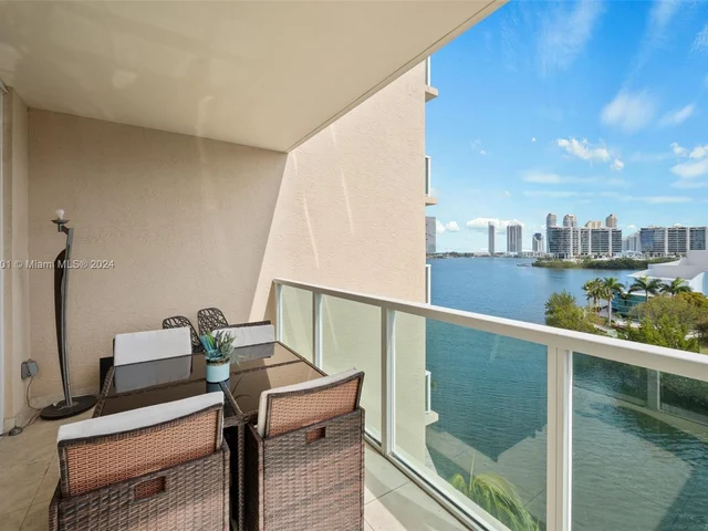 3330 NE 190th St # 717, Aventura FL 33180