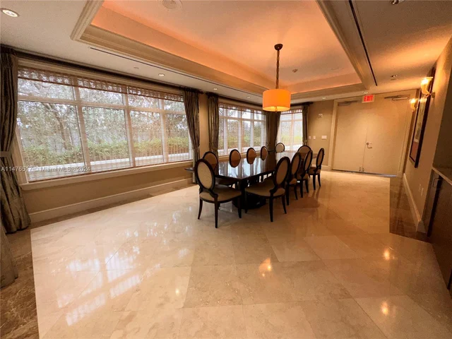 20000 E Country Club Dr # 314, Aventura FL 33180