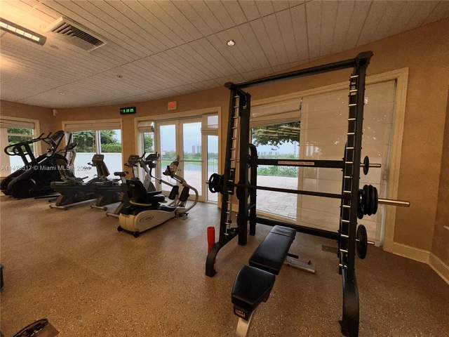 20000 E Country Club Dr # 314, Aventura FL 33180