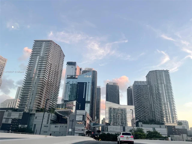 31 SE 5th St # 1908, Miami FL 33131