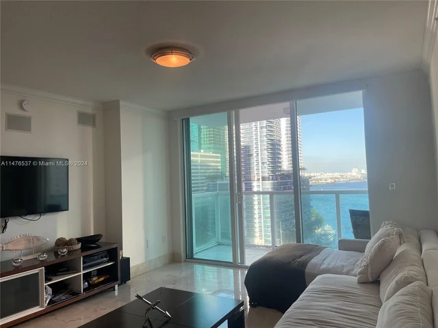 31 SE 5th St # 1908, Miami FL 33131