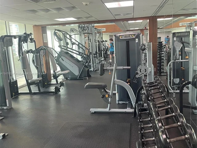 31 SE 5th St # 1908, Miami FL 33131