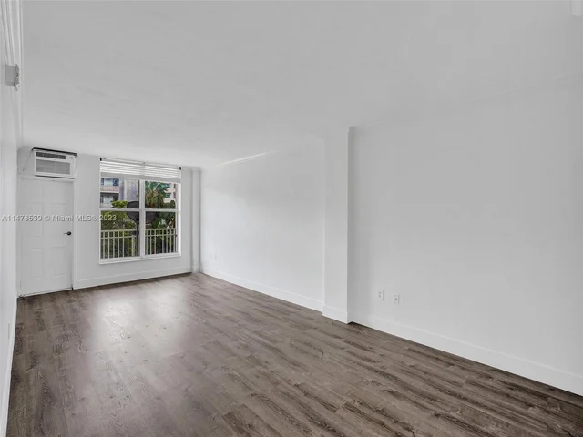 1300 Lincoln Rd # D404, Miami Beach FL 33139