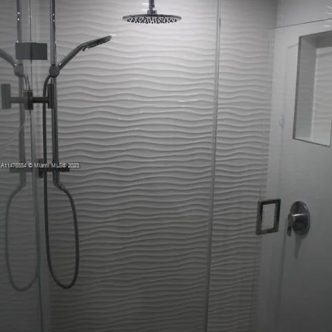 5700 Collins Ave # 16H, Miami Beach FL 33140