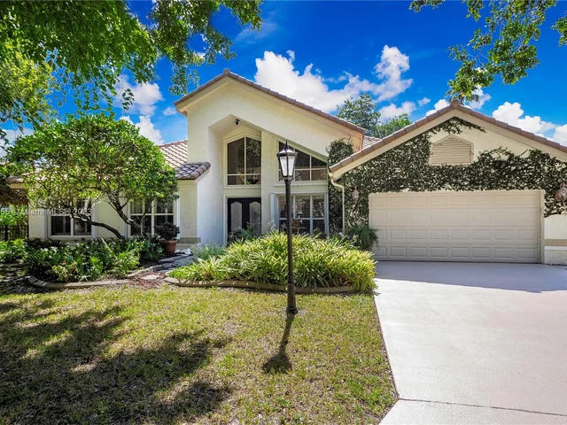 4710 Chardonnay Dr, Coral Springs FL 33067