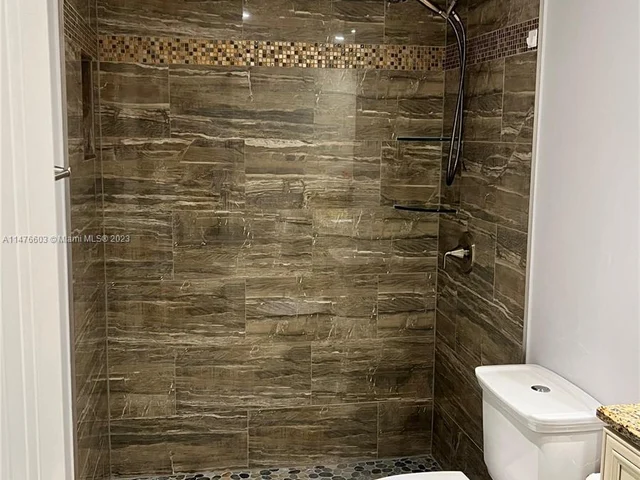 4350 Hillcrest Dr # 800, Hollywood FL 33021