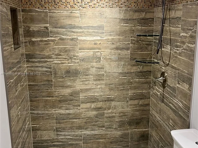 4350 Hillcrest Dr # 800, Hollywood FL 33021