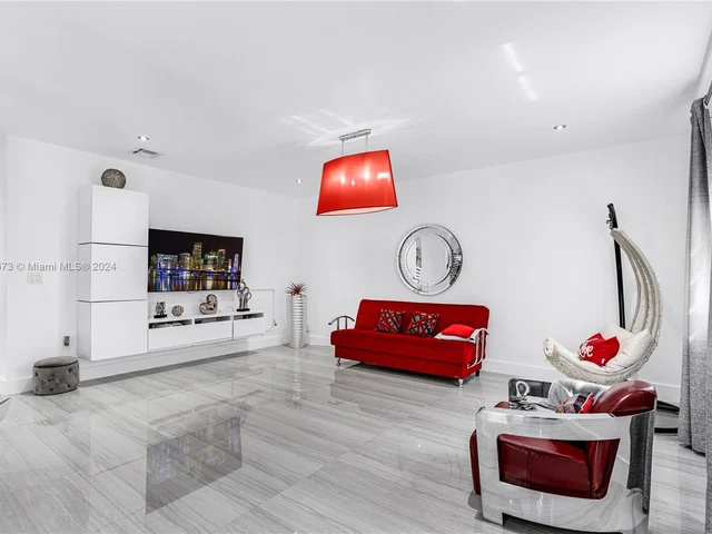 14214 SW 289th Ter, Homestead FL 33033