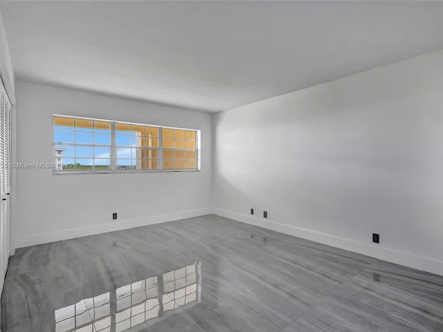 3091 N Course Dr # 702, Pompano Beach FL 33069