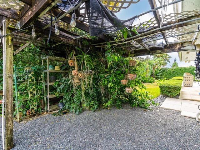 16941 SW 278th St, Homestead FL 33031