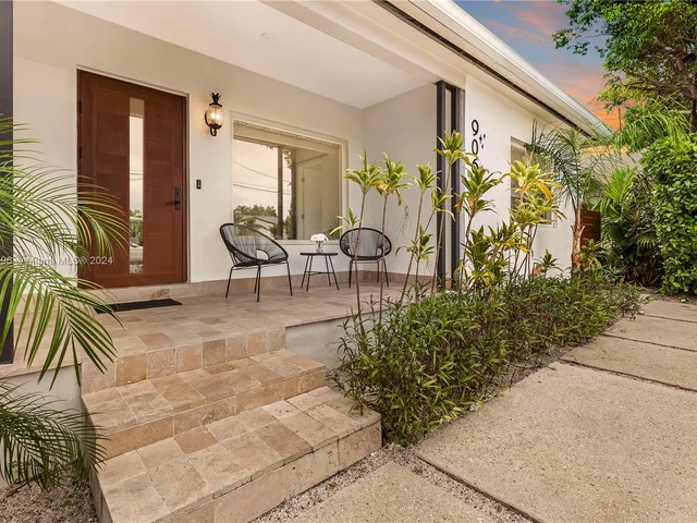 9065 Emerson Ave, Surfside FL 33154