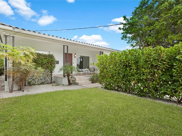 9065 Emerson Ave, Surfside FL 33154