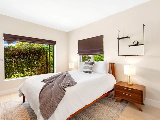 9065 Emerson Ave, Surfside FL 33154