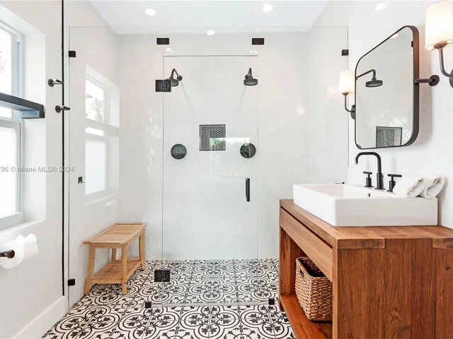 9065 Emerson Ave, Surfside FL 33154