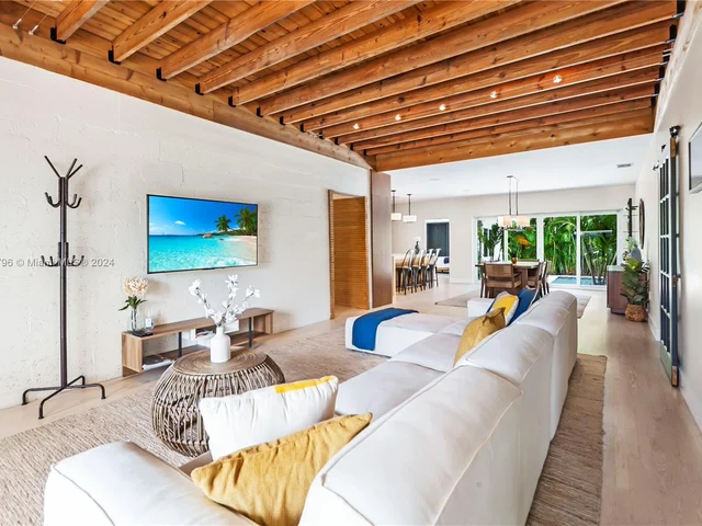 9065 Emerson Ave, Surfside FL 33154