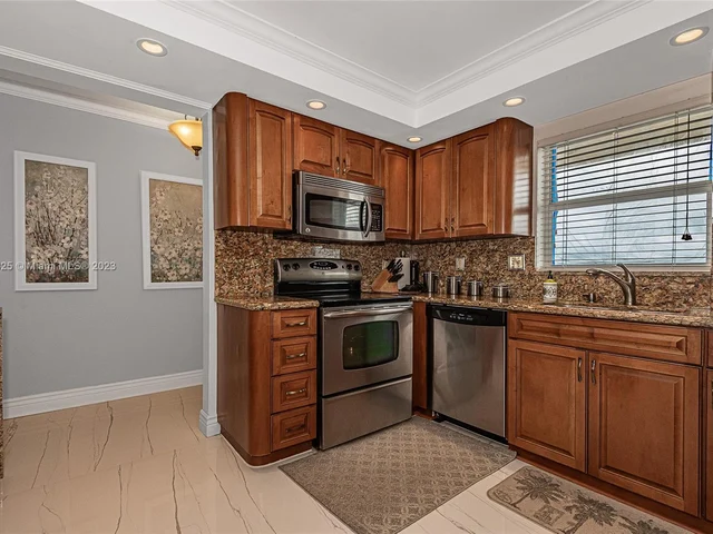 1160 Hillsboro Mile # 904, Hillsboro Beach FL 33062