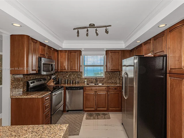 1160 Hillsboro Mile # 904, Hillsboro Beach FL 33062