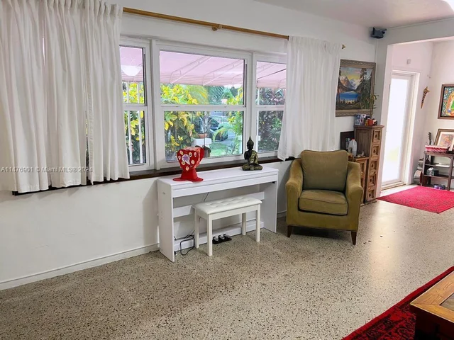 1675 NE 169th St, North Miami Beach FL 33162