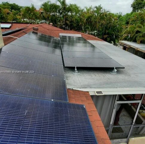 1675 NE 169th St, North Miami Beach FL 33162