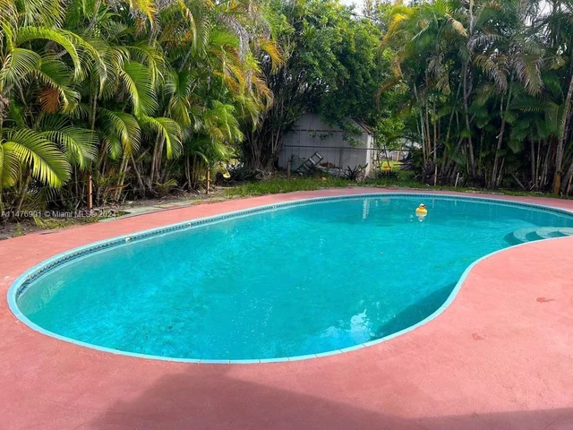 1675 NE 169th St, North Miami Beach FL 33162