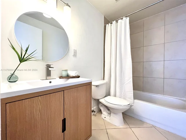 1185 Marseille Dr # 205, Miami Beach FL 33141