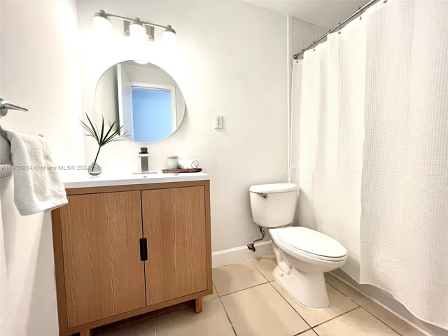 1185 Marseille Dr # 205, Miami Beach FL 33141