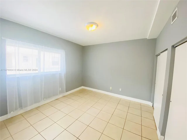 1185 Marseille Dr # 205, Miami Beach FL 33141
