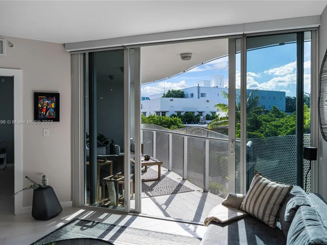 2155 Washington Ct # 307, Miami Beach FL 33139