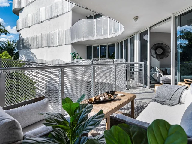 2155 Washington Ct # 307, Miami Beach FL 33139